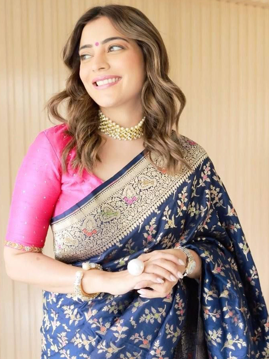 

Celeb Styles Silk Blend Designer Banarasi Saree, Navy blue