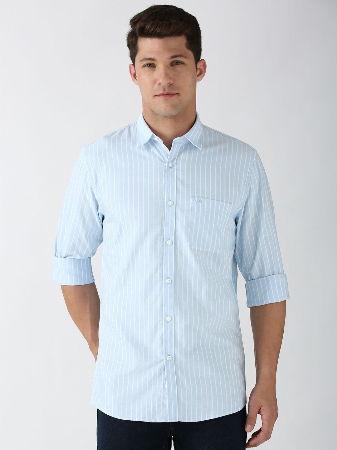 

Peter England Casuals Men Slim Fit Opaque Striped Casual Shirt, Blue