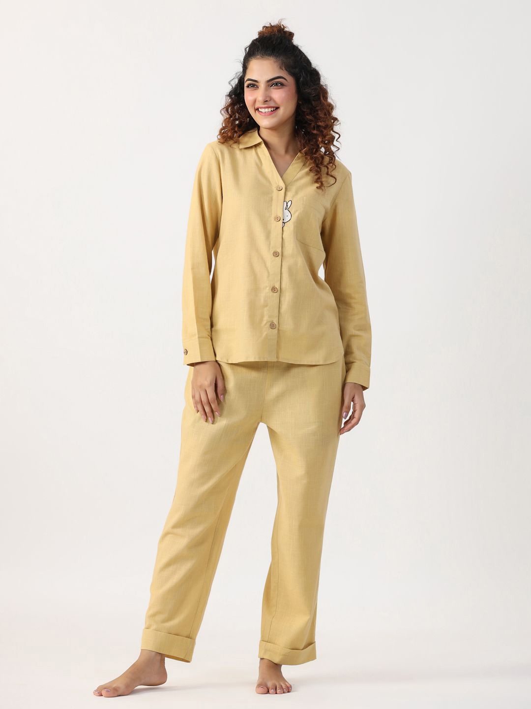 

SANSKRUTIHOMES Women Printed Pure Cotton Night suit, Beige