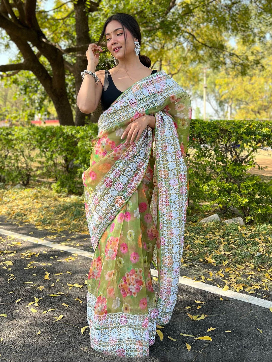 

elora Floral Embroidered Organza Saree, Green