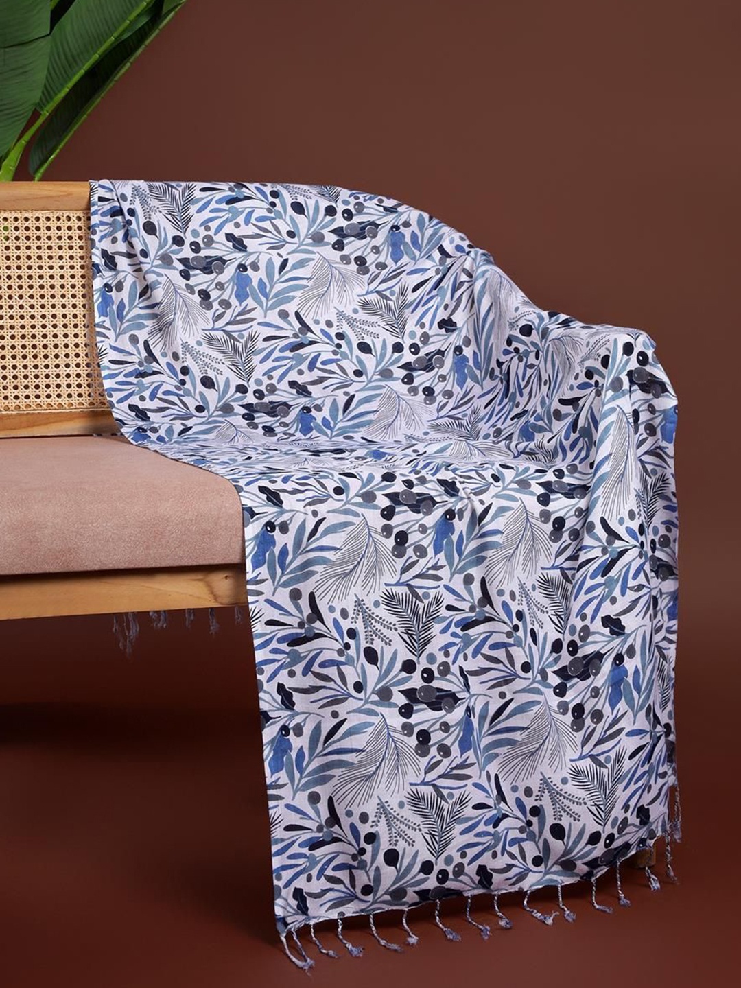 

J Style Women Printed Scarf, Blue