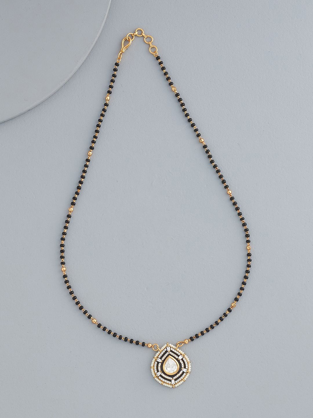 

Kushal's Fashion Jewellery Kundan Mangalsutra, Gold