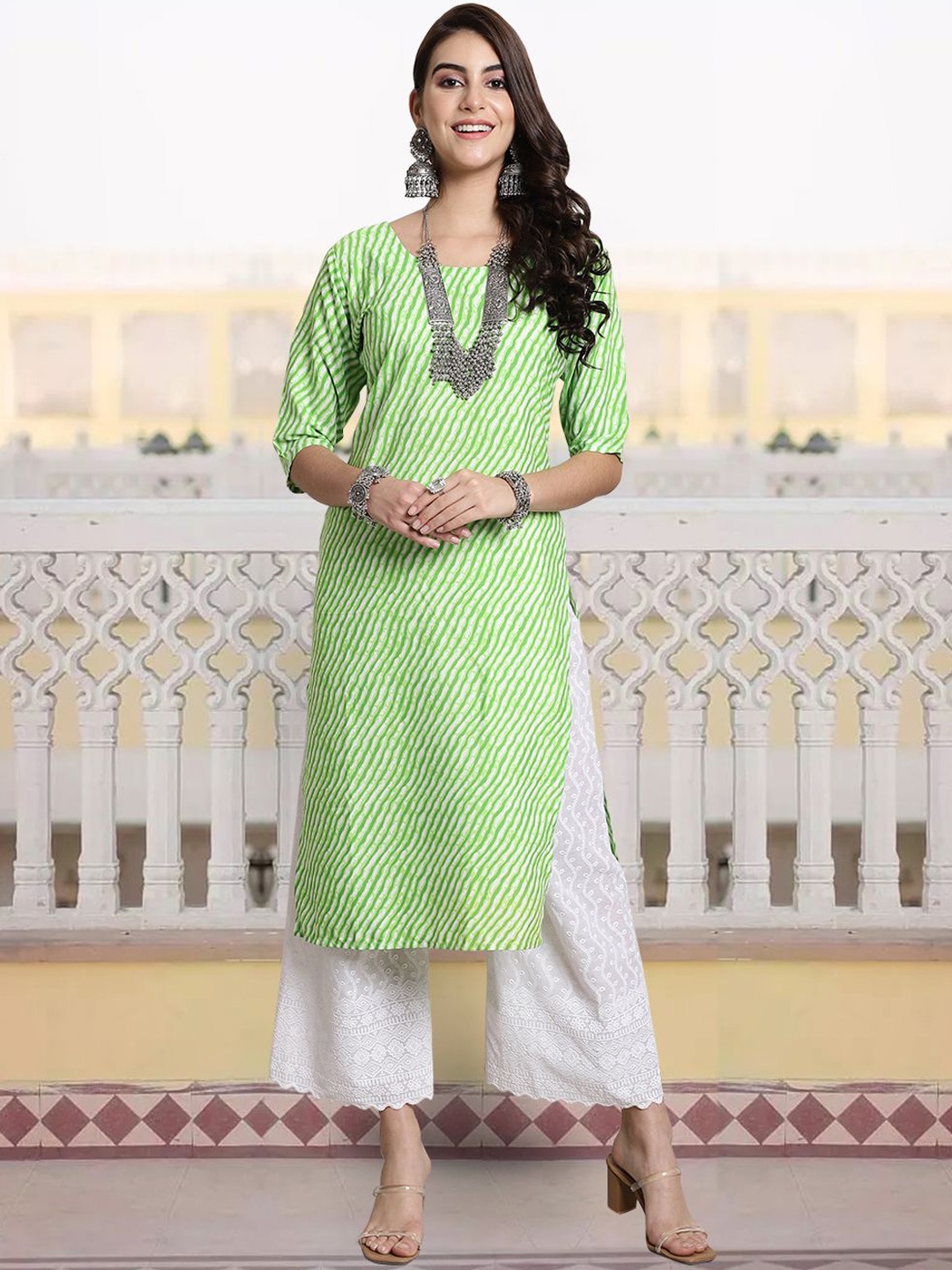

7Threads Women Ethnic Motifs Printed Sequinned Floral Crepe Kurta, Multi