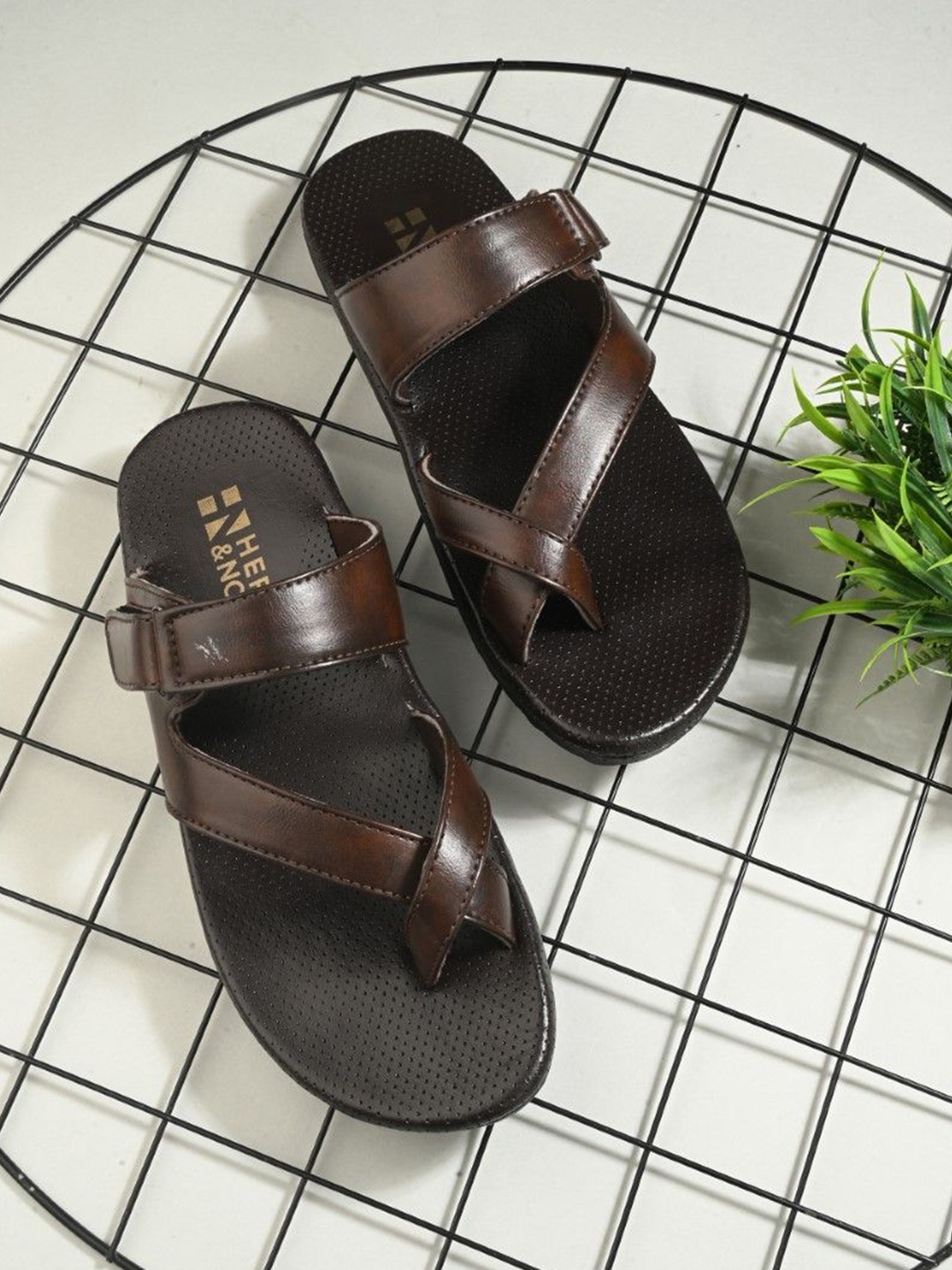 

HERE&NOW Men PU Comfort Sandals, Brown