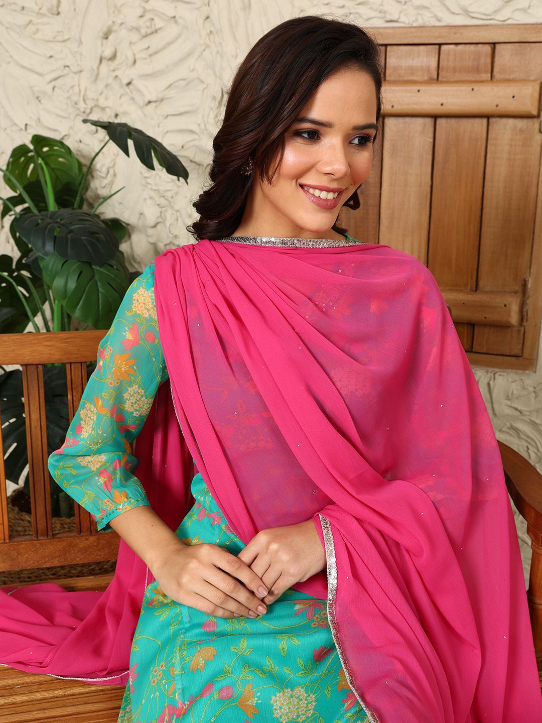 

W Dupatta with Gotta Patti, Pink