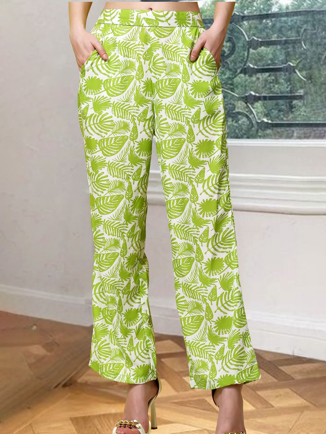 

Popwings Women Printed Relaxed Straight Leg Straight Fit High-Rise Easy Wash Trousers, Green