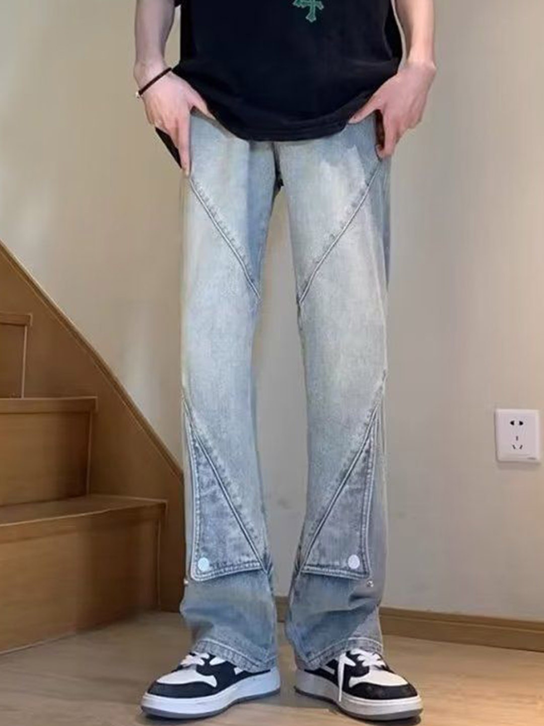 

StyleCast Men Regular Fit Mid-Rise Heavy Fade Jeans, Blue