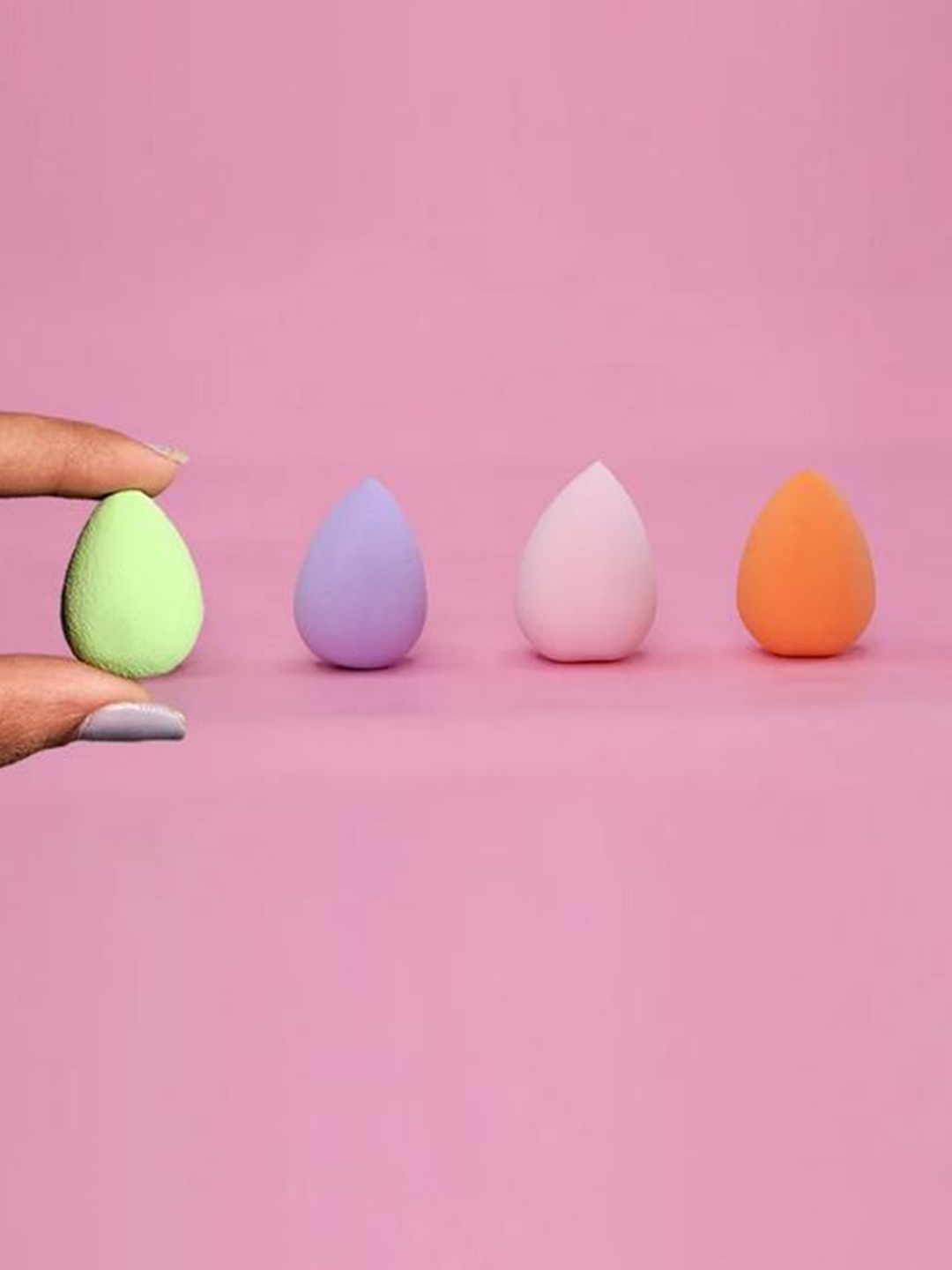 

FAVON Set Of 4 Small Beauty Blender Puffs, Multi