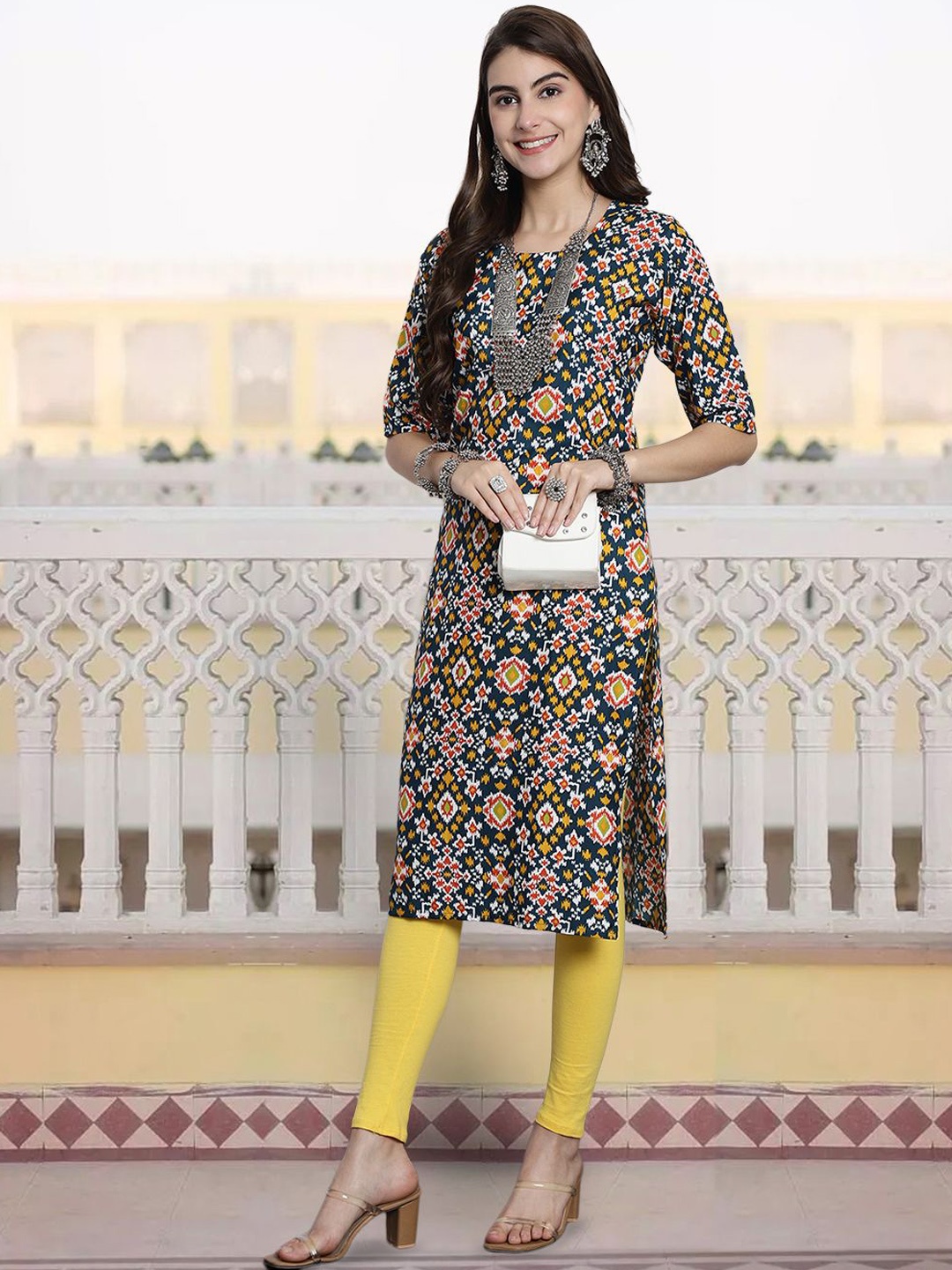 

7Threads Women Ethnic Motifs Printed Sequinned Floral Crepe Kurta, Multi