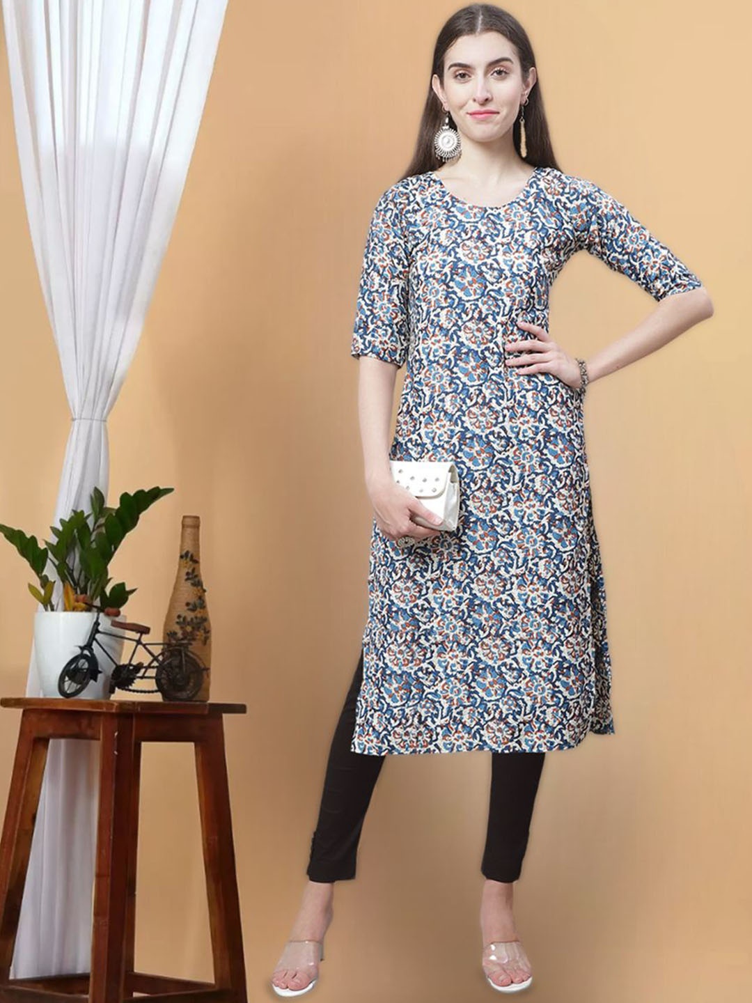 

7Threads Women Floral Printed Thread Work Floral Crepe Kurta, Multi