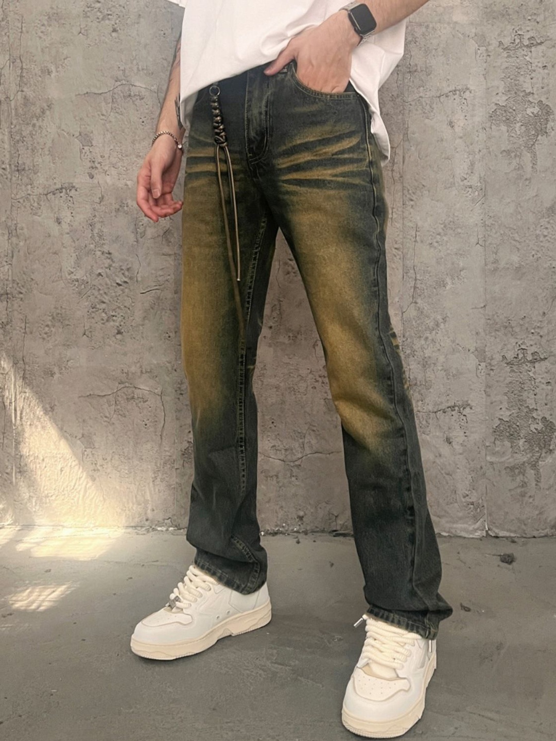 

StyleCast Men Slim Fit Mid-Rise Cotton Heavy Fade Jeans, Black