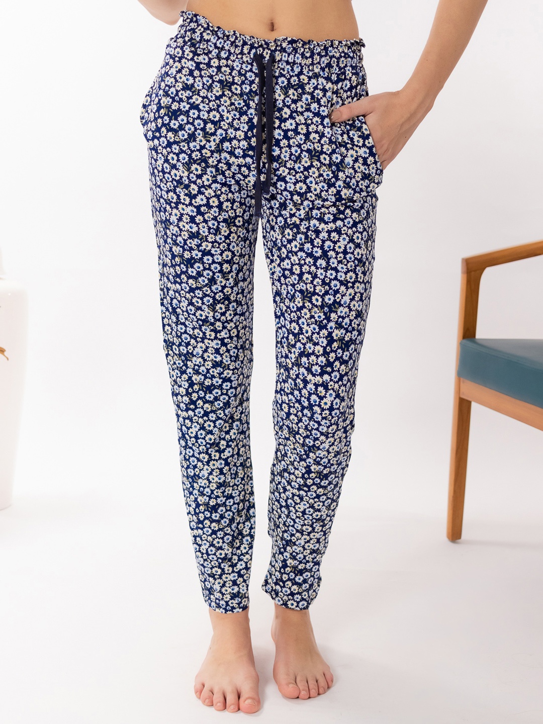 

ELEVENS HEAVEN Women Floral Printed Straight Lounge Pants, Navy blue