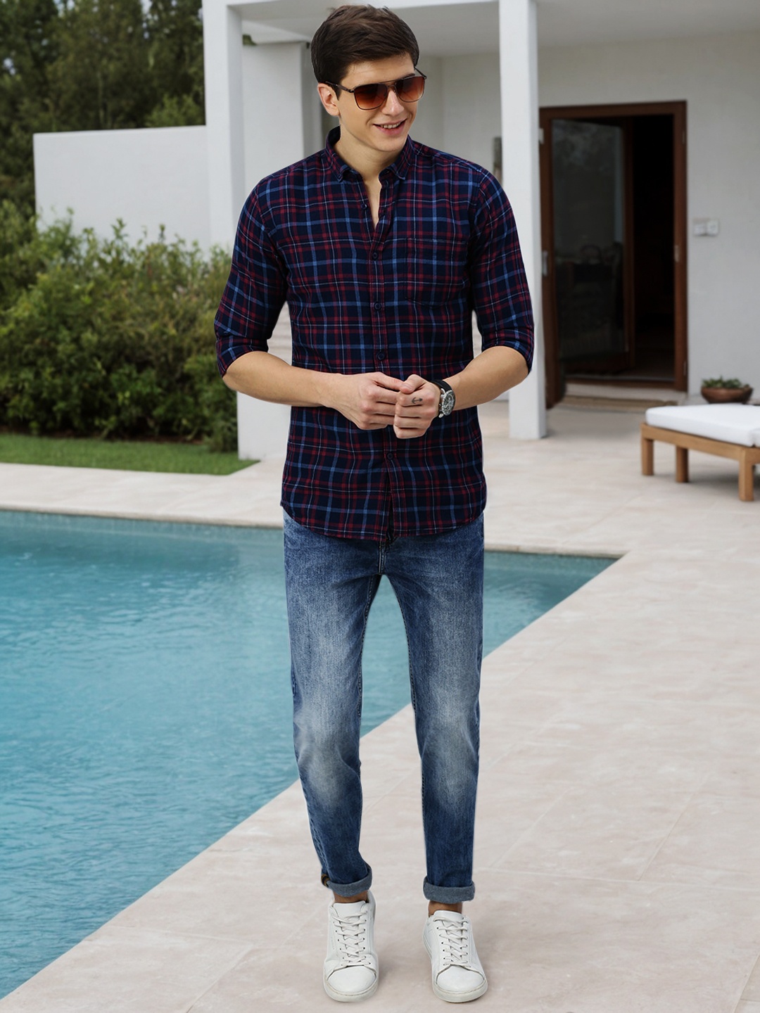 

Mast & Harbour Men Navy Blue & Red Checked Casual Shirt