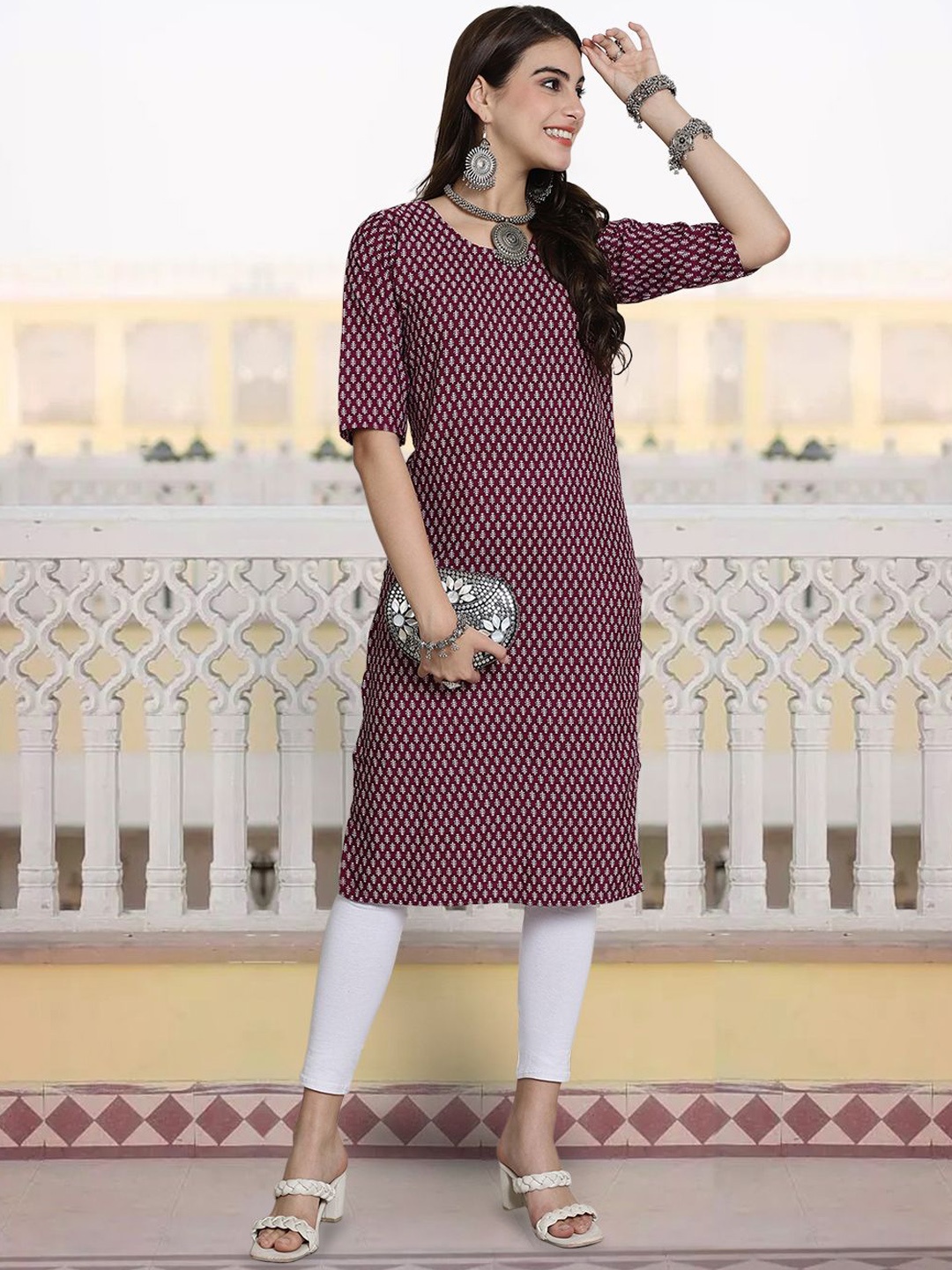 

7Threads Women Geometric Printed Keyhole Neck Sequinned Floral Crepe Kurta, Multi