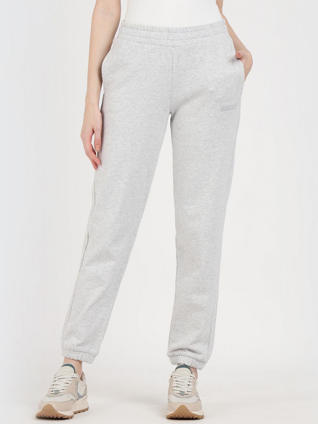 

GUESS Women Mid-Rise Ankle-Length joggers, Grey