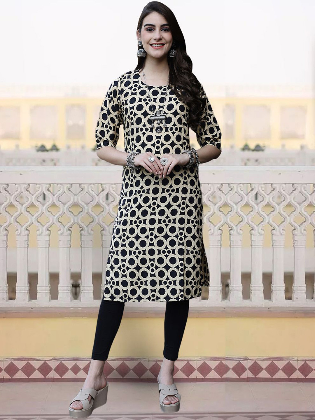 

7Threads Women Geometric Striped Cold-Shoulder Sleeves Floral Crepe Anarkali Kurta, Multi