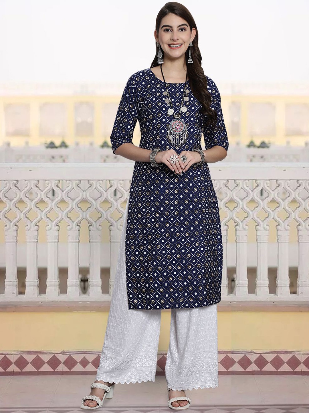 

7Threads Women Geometric Printed Sequinned Floral Crepe Kurta, Multi
