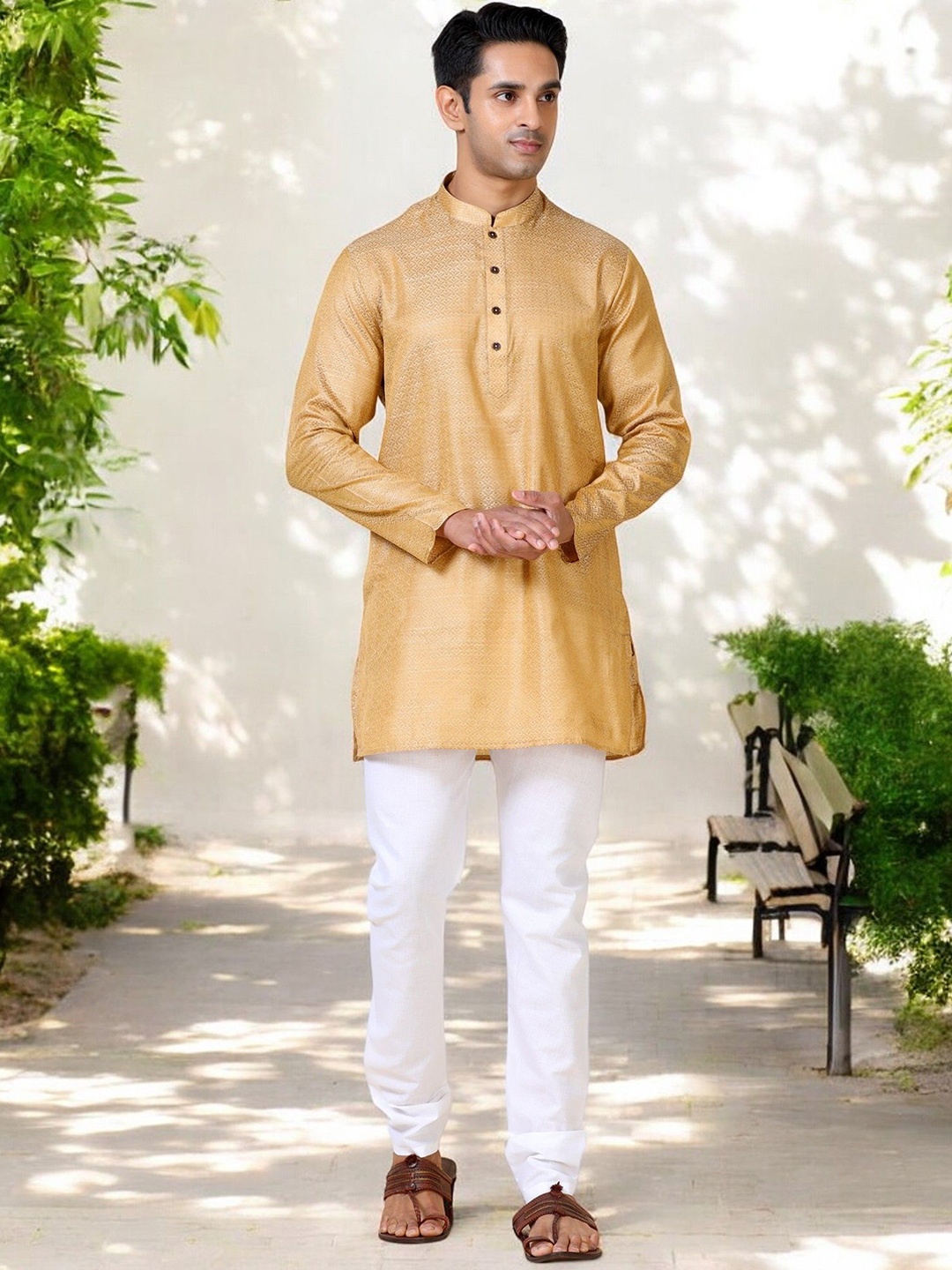 

TATTVA Men Thread Work Kaftan Kurta, Beige