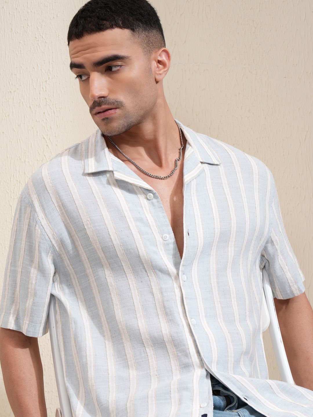 

LOCOMOTIVE Premium Men Chenille Yarn Striped Cuban Collar Relaxed Fit Shirt, Blue