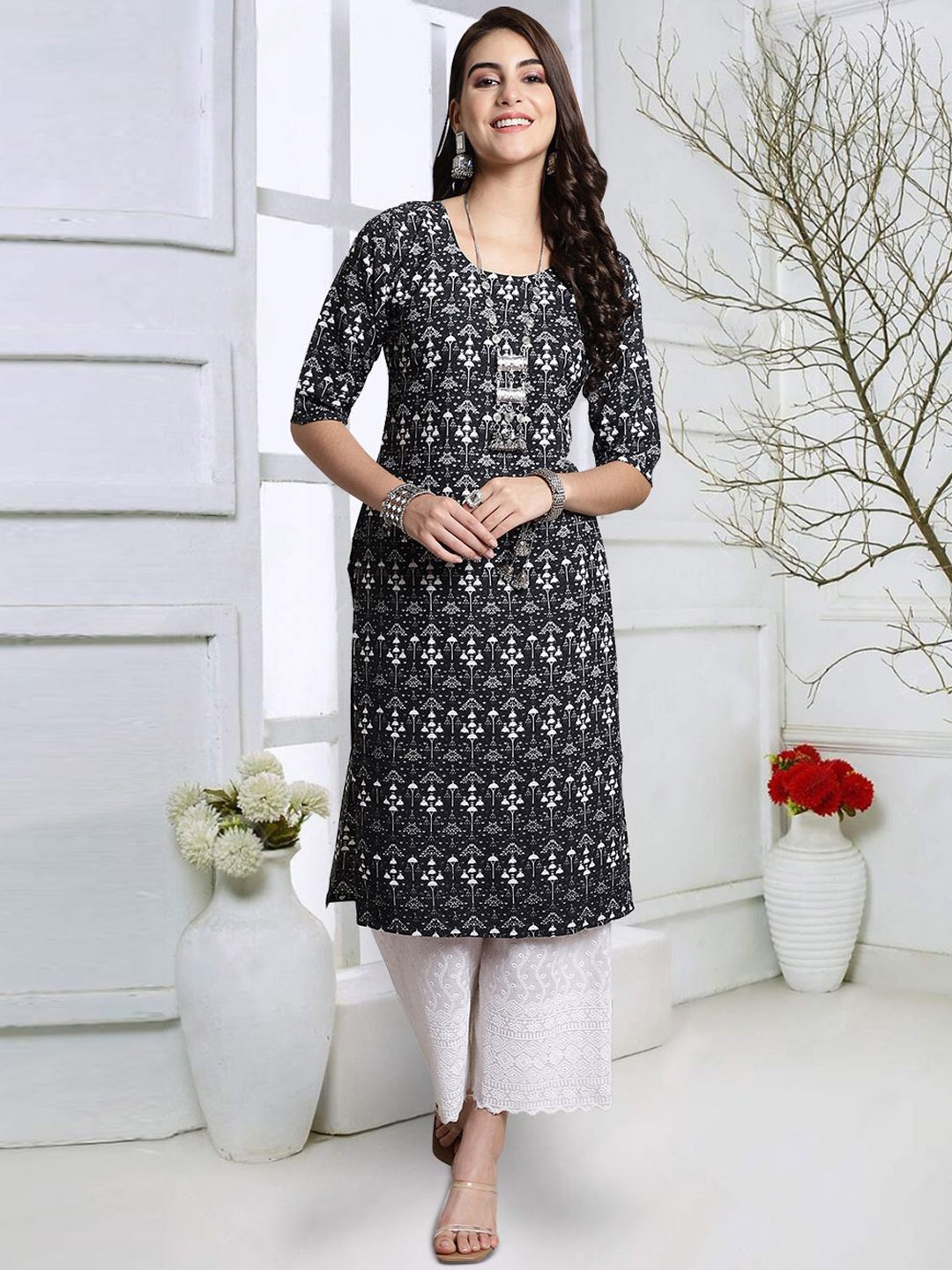 

7Threads Women Geometric Mirror Work Floral Crepe Kurta, Multi