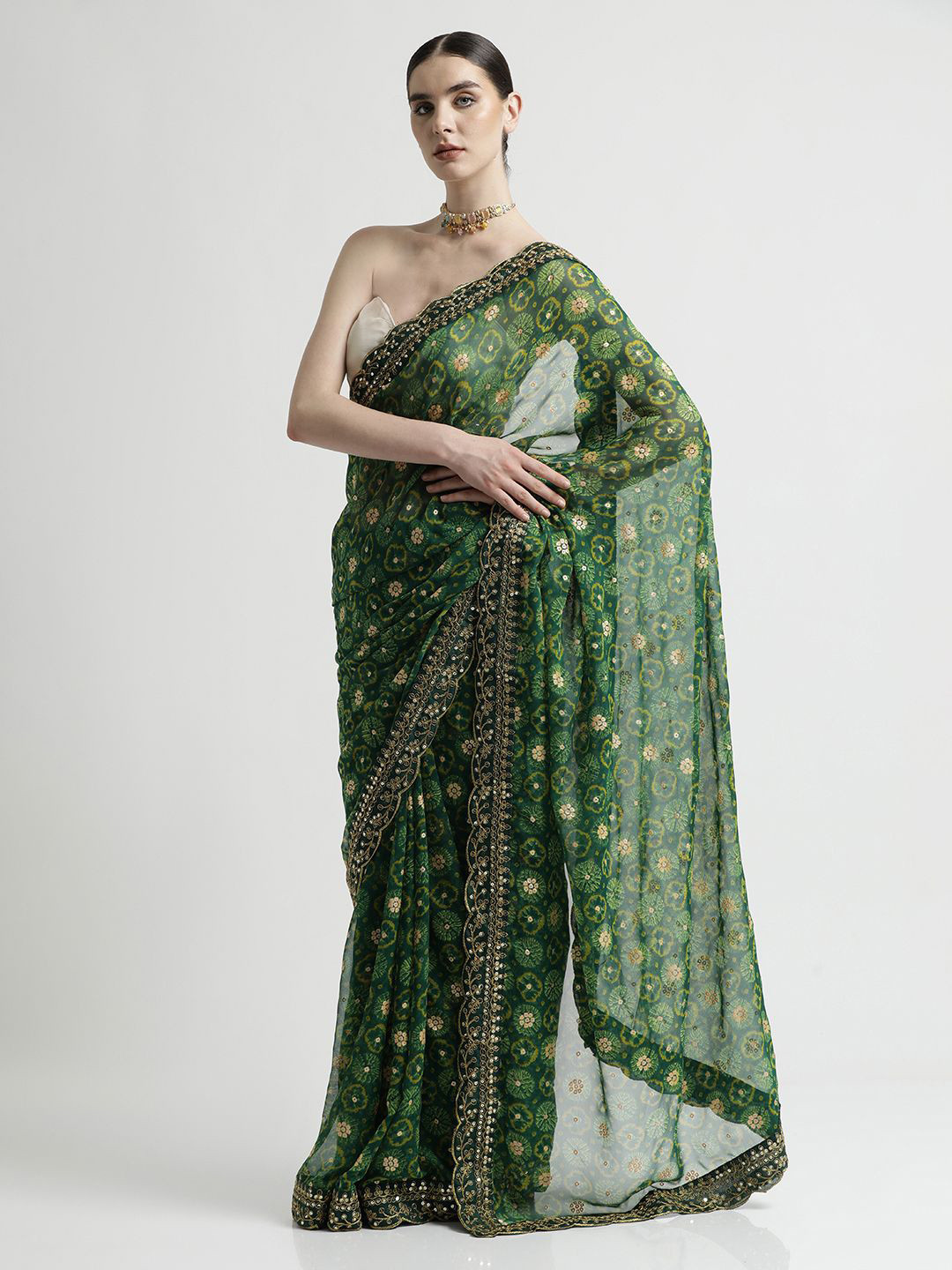 

Jaipur Kurti Floral Embroidered Pure Georgette Saree, Green