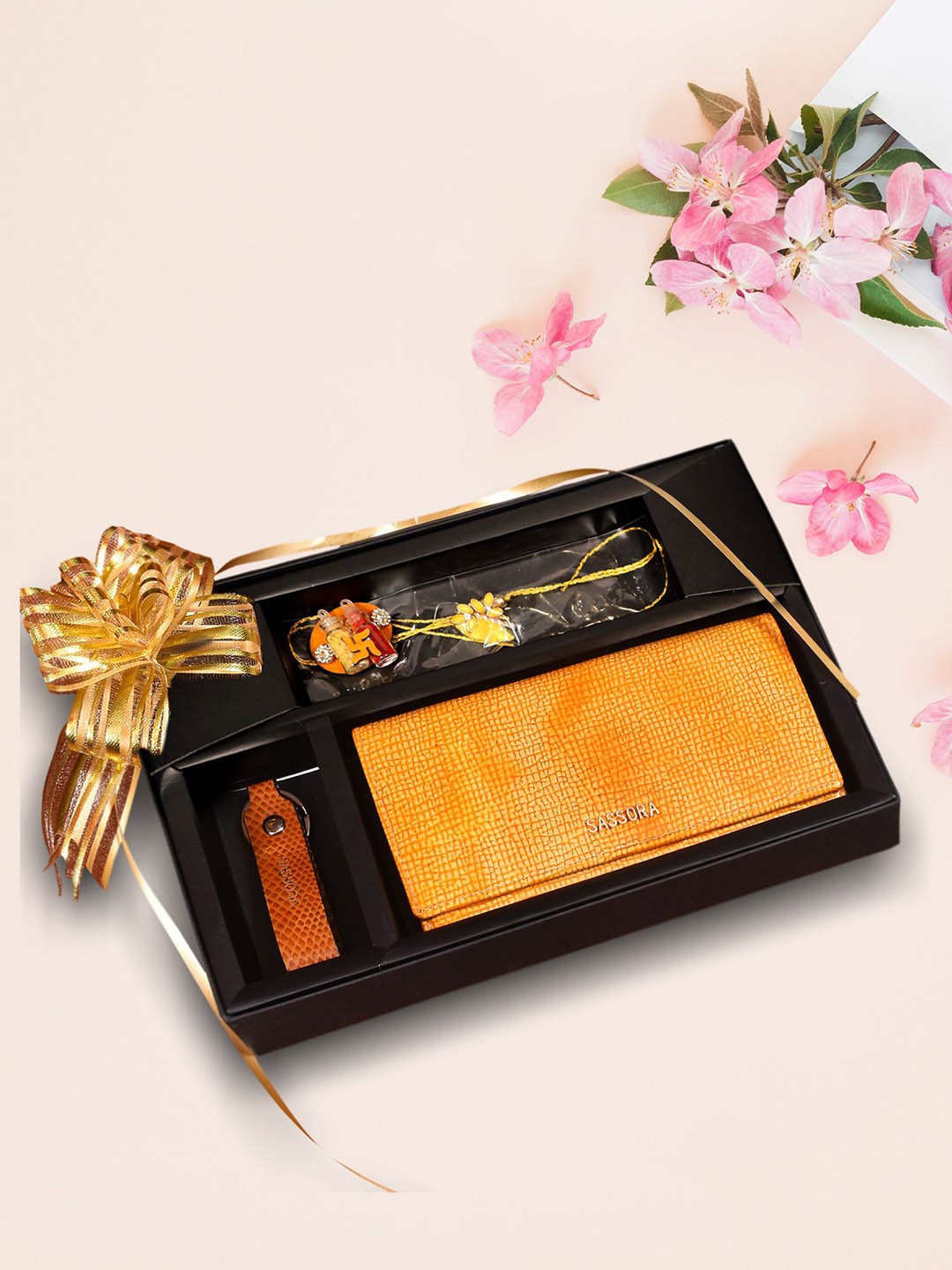 

Sassora 1-Pc Rakhi With Key Ring & Wallet Gift Set, Yellow
