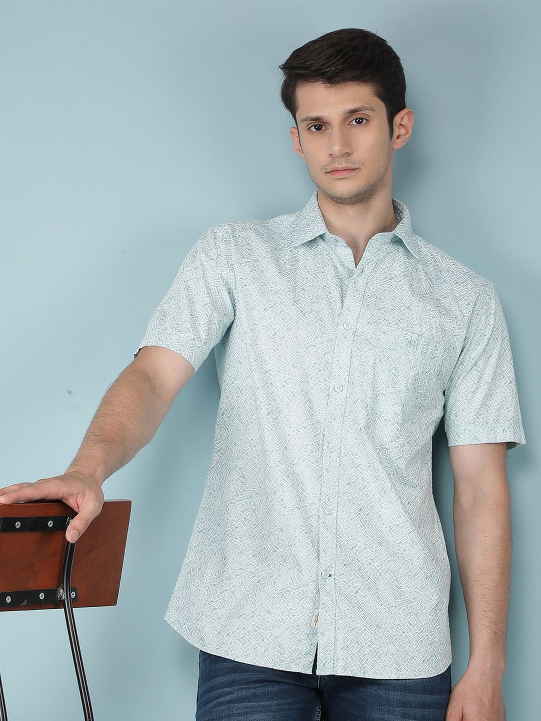 

Crimsoune Club Men Classic Slim Fit Floral Opaque Printed Casual Shirt, Green