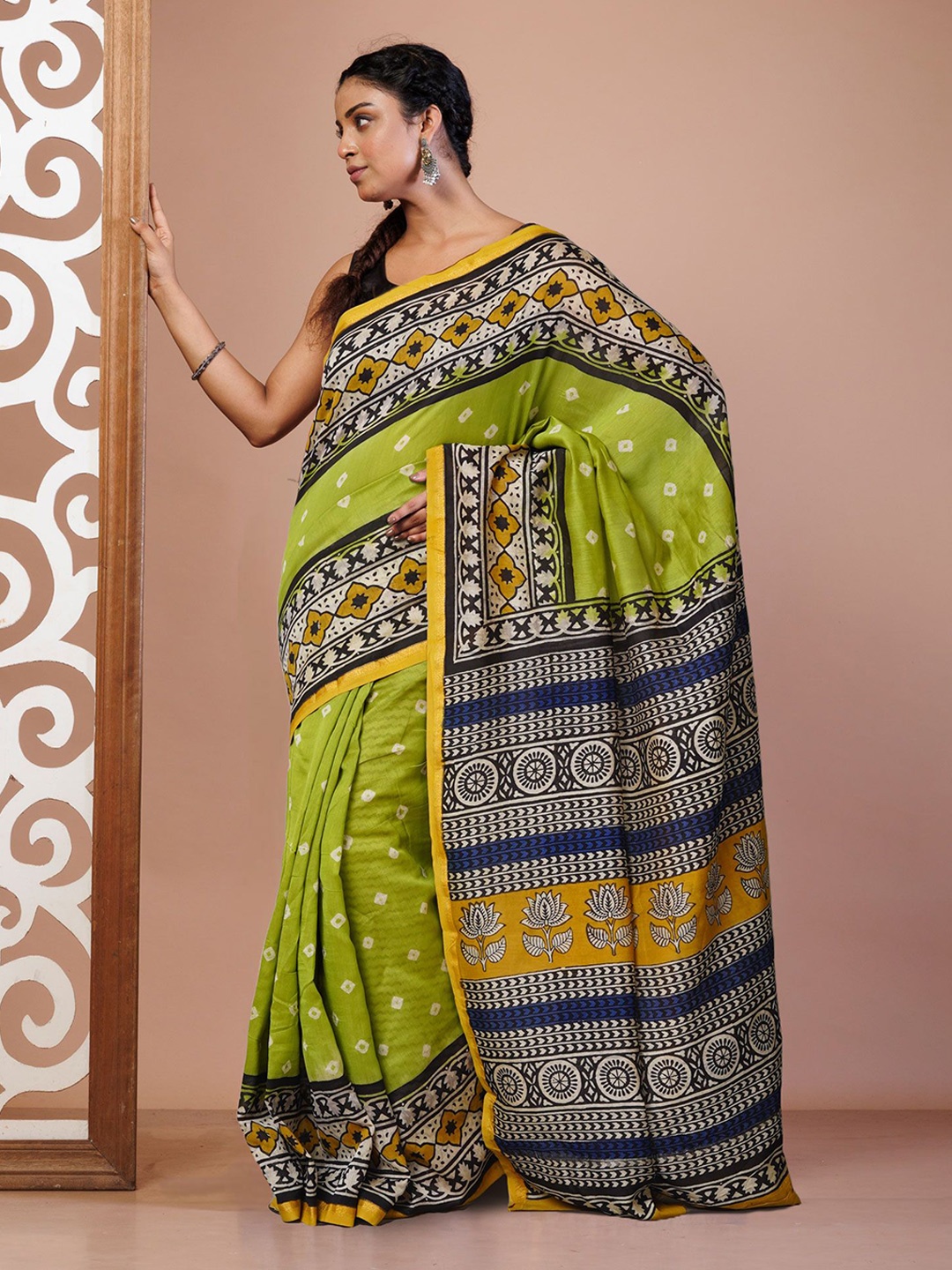 

Unnati Silks Bandhani Handloom Chanderi Saree, Green