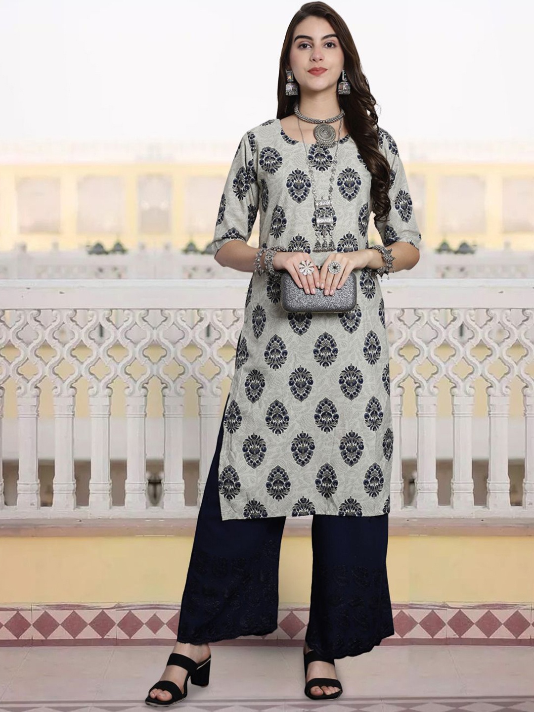 

7Threads Women Ethnic Motifs Printed Keyhole Neck Sequinned Floral Crepe Kurta, Multi