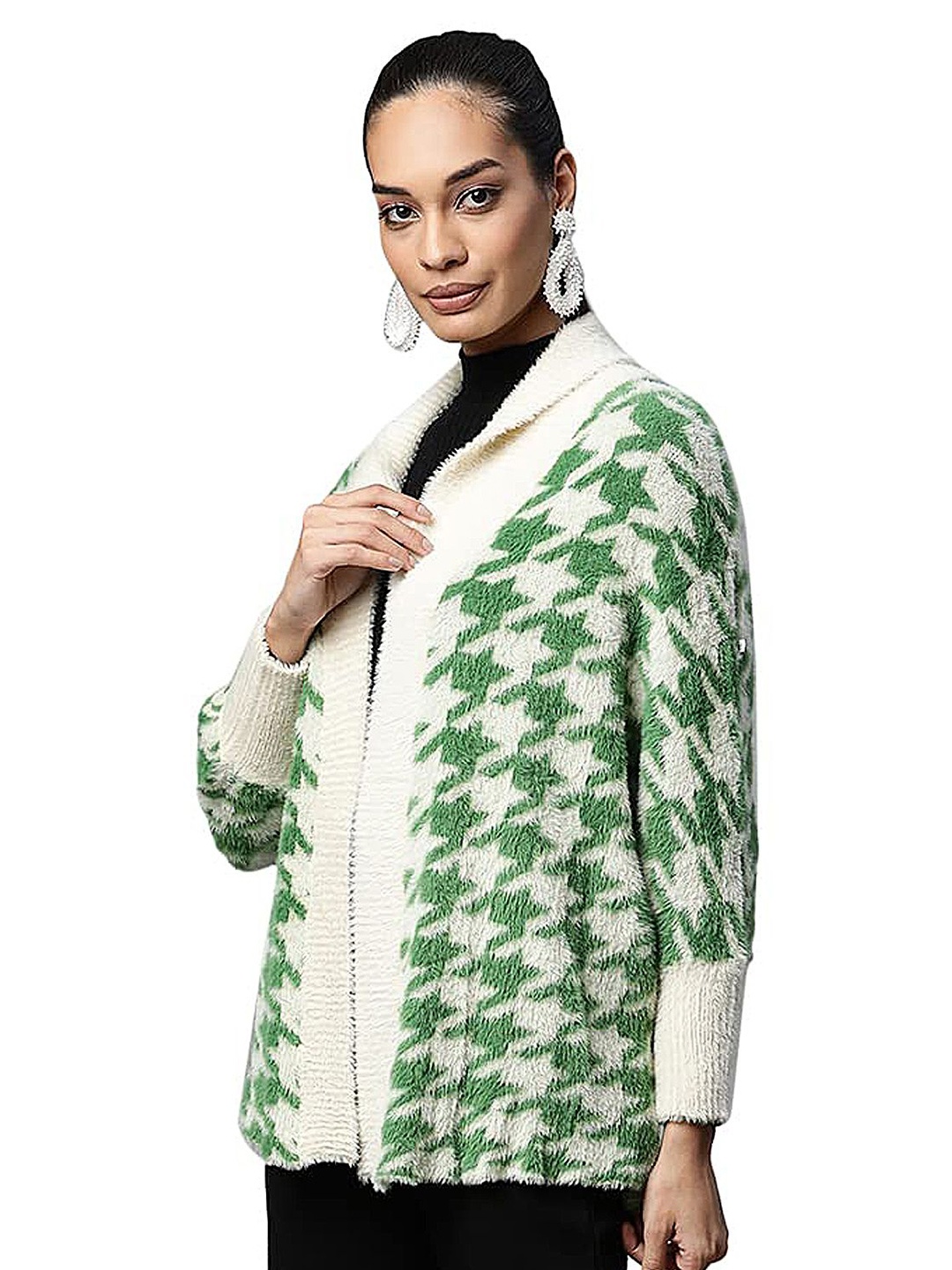 

Global Republic Women Printed Shrug, Green