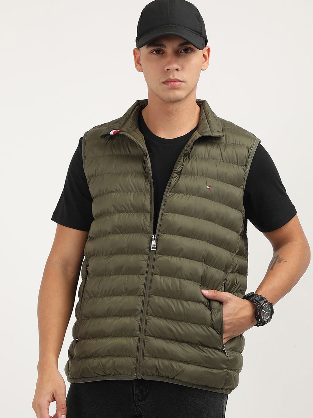 

Tommy Hilfiger Men Colourblocked Longline Puffer Jacket, Green