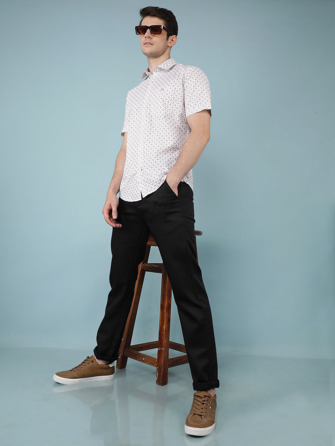 

Crimsoune Club Men Classic Slim Fit Opaque Printed Casual Shirt, Beige