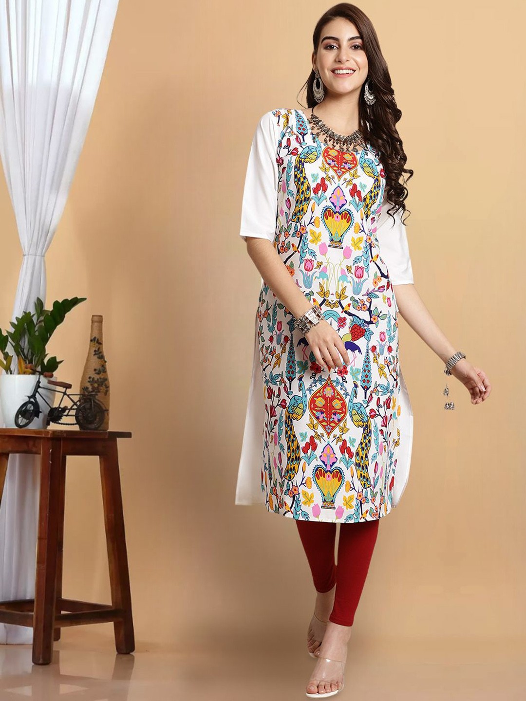 

7Threads Women Keyhole Neck Thread Work Floral Crepe Kurta, Multi