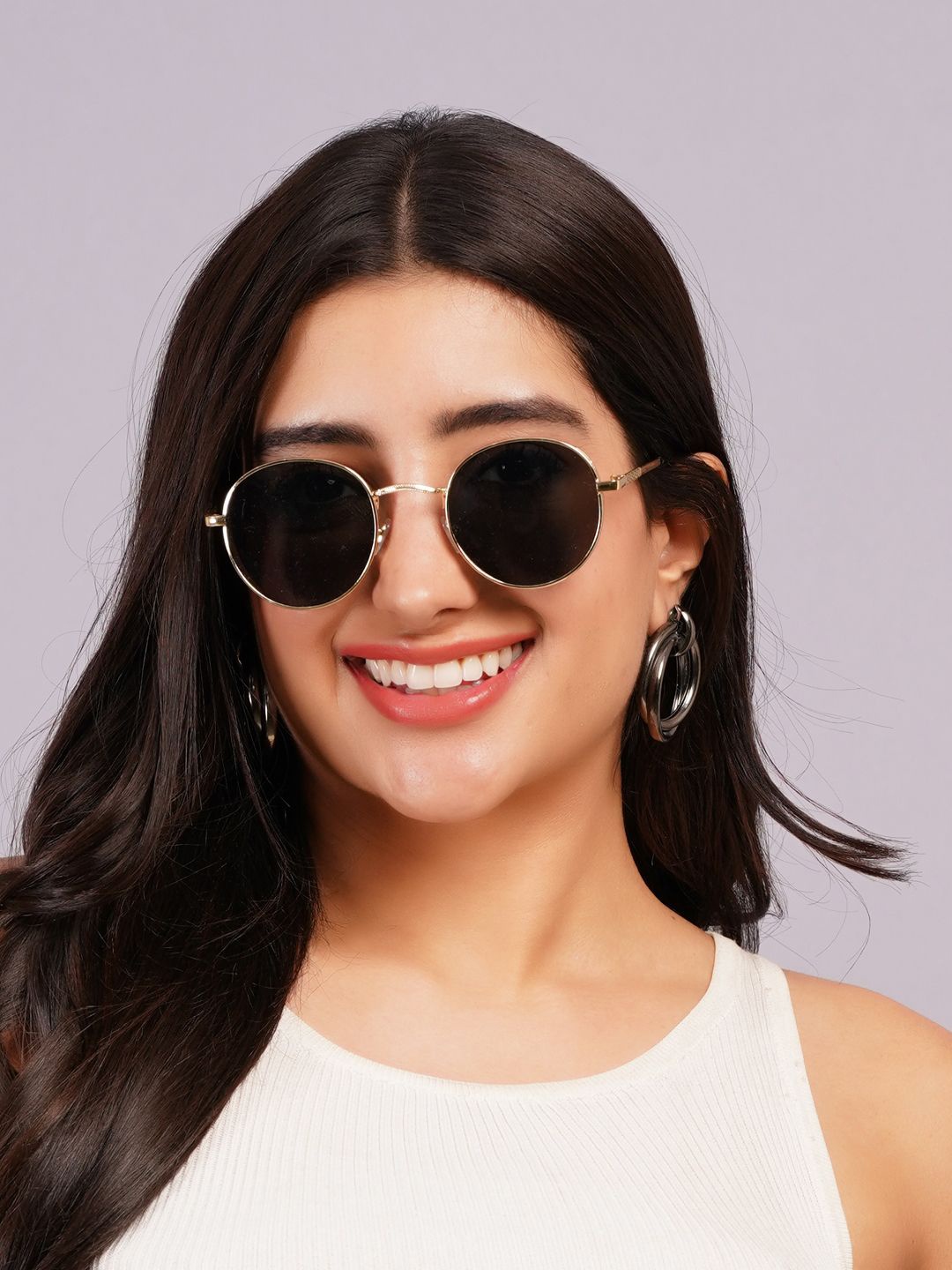 

DressBerry Women Round Sunglasses with UV Protected Lens, Gold