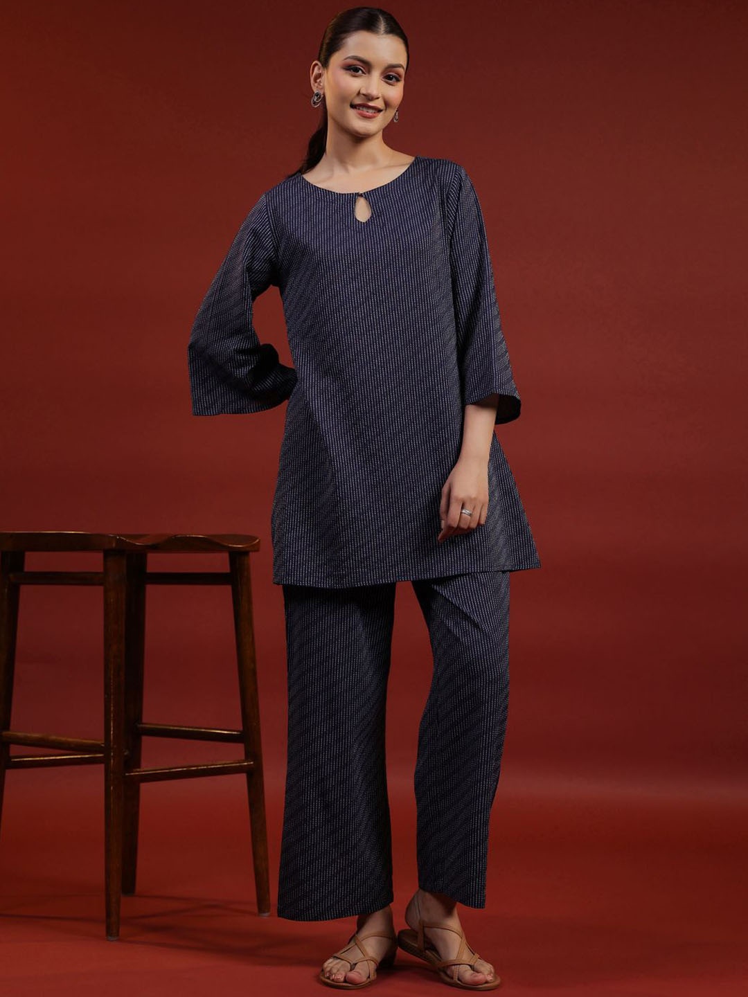 

anayna Women Striped Pure Cotton Straight Kurta with Trousers, Navy blue