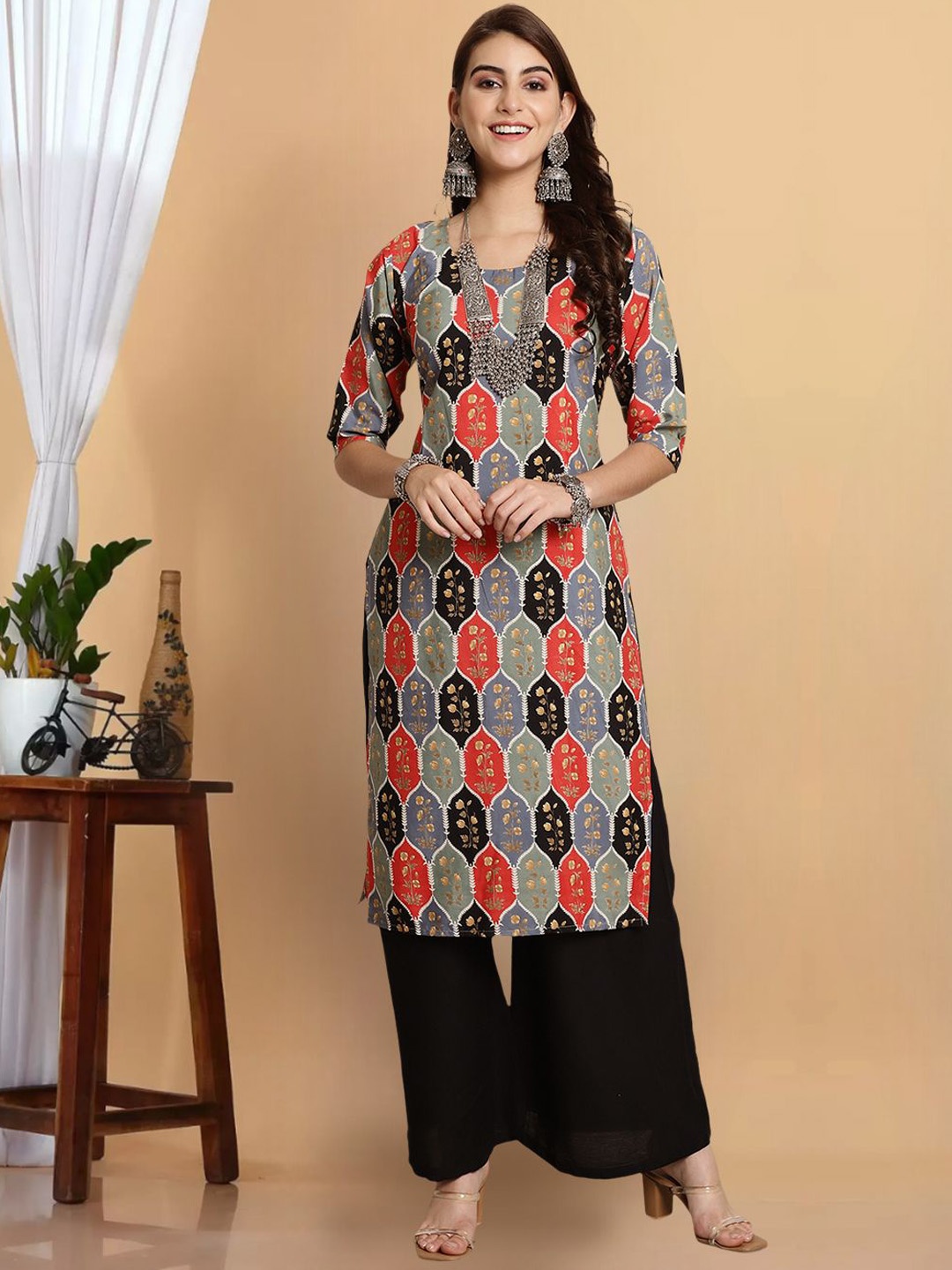 

7Threads Women Floral Printed Thread Work Floral Crepe Kurta, Multi