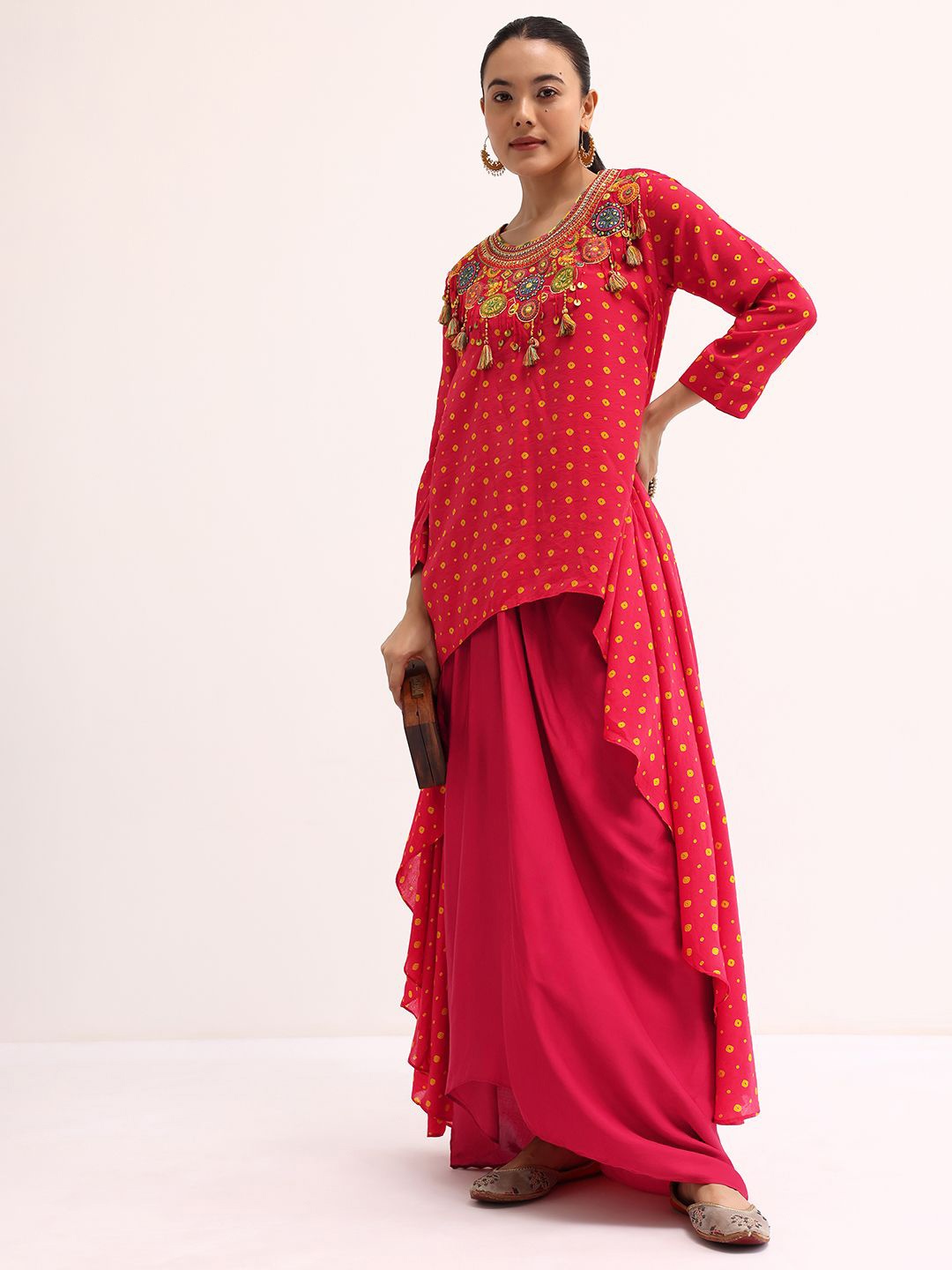

KALKI Fashion Embroidered Kurta Set, Red
