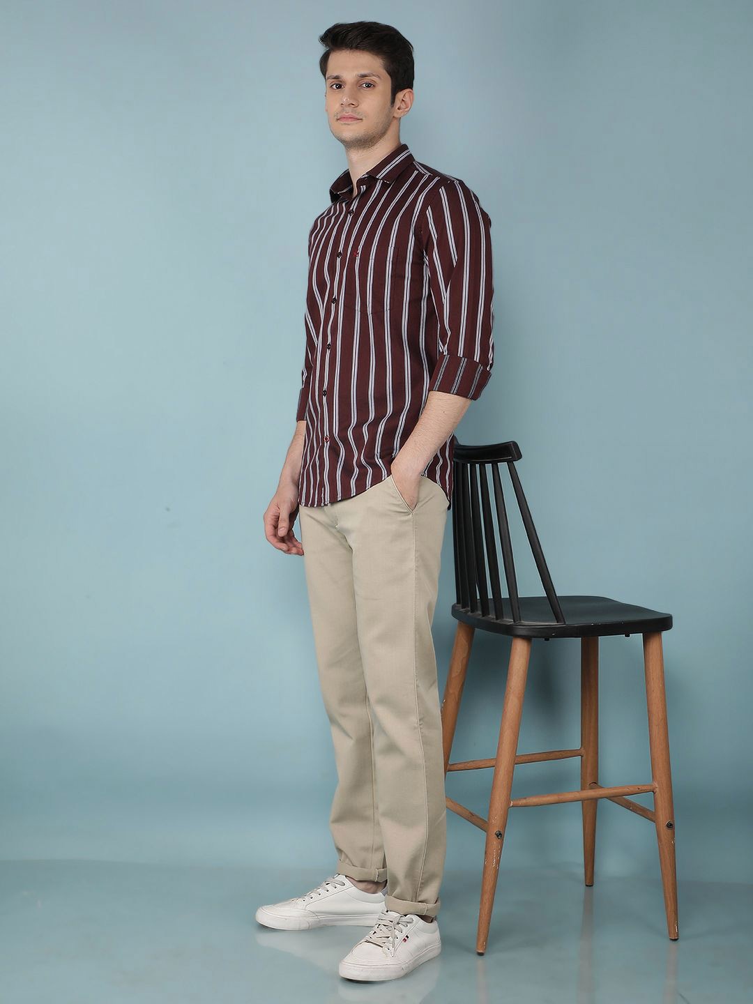 

Crimsoune Club Men Classic Slim Fit Opaque Striped Casual Shirt, Red