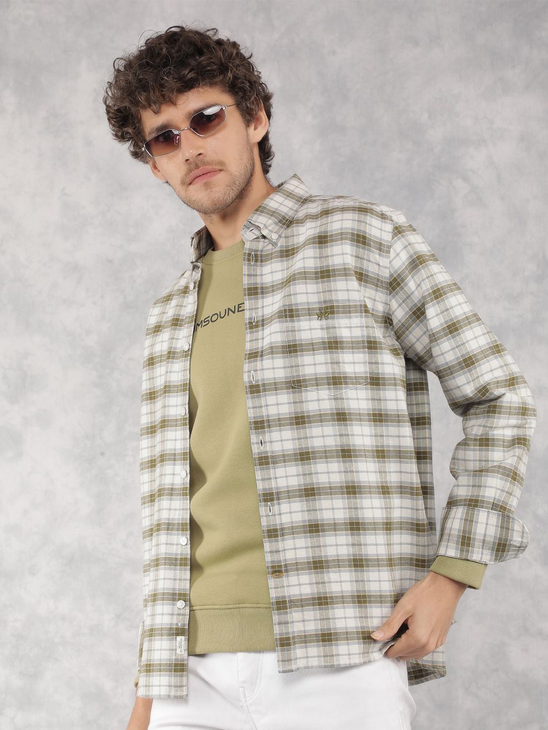 

Crimsoune Club Men Classic Slim Fit Opaque Checked Casual Shirt, Olive