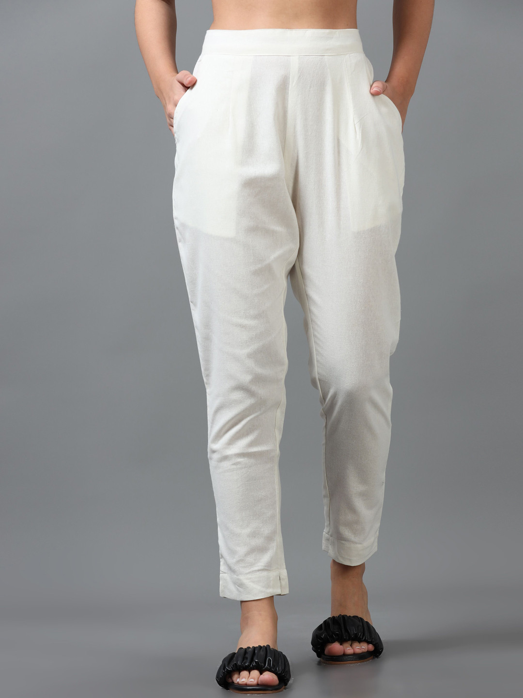 

Marcia Women Relaxed Solid Cotton Regular Trousers, Off white