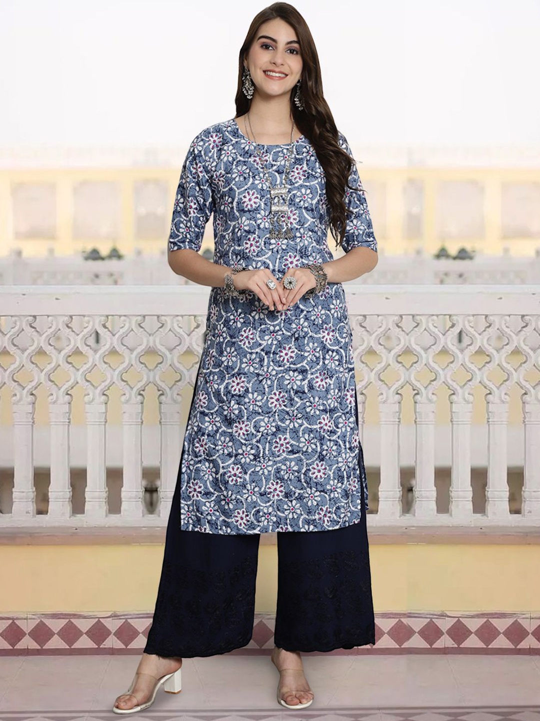 

7Threads Women Printed Floral Crepe Kurta, Multi