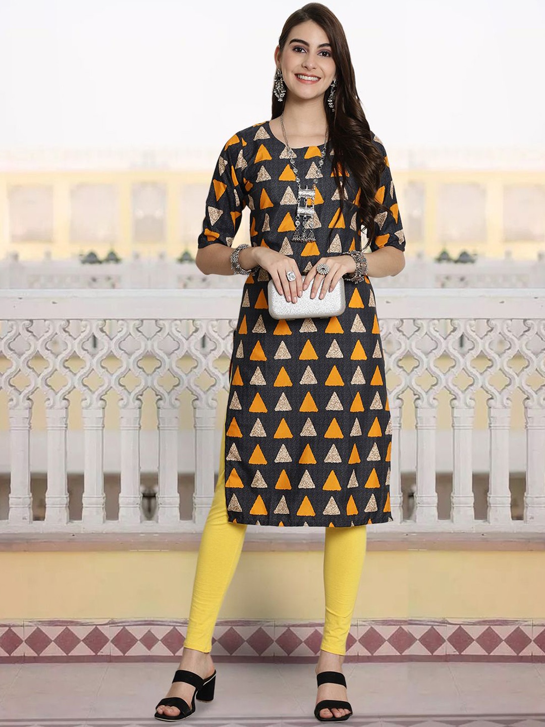 

7Threads Women Ethnic Motifs Printed Sequinned Floral Crepe Kurta, Multi