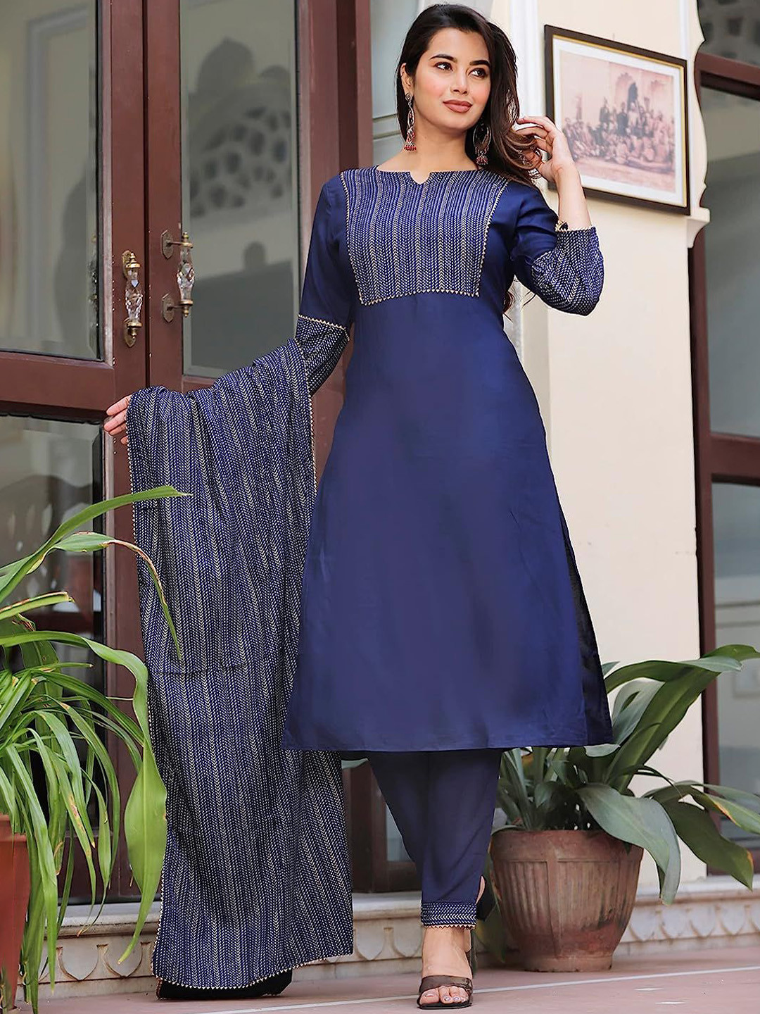 

G4Girl Women Ethnic Motifs Yoke Design Regular Gotta Patti Kurta with Trousers & With Dupatta, Navy blue