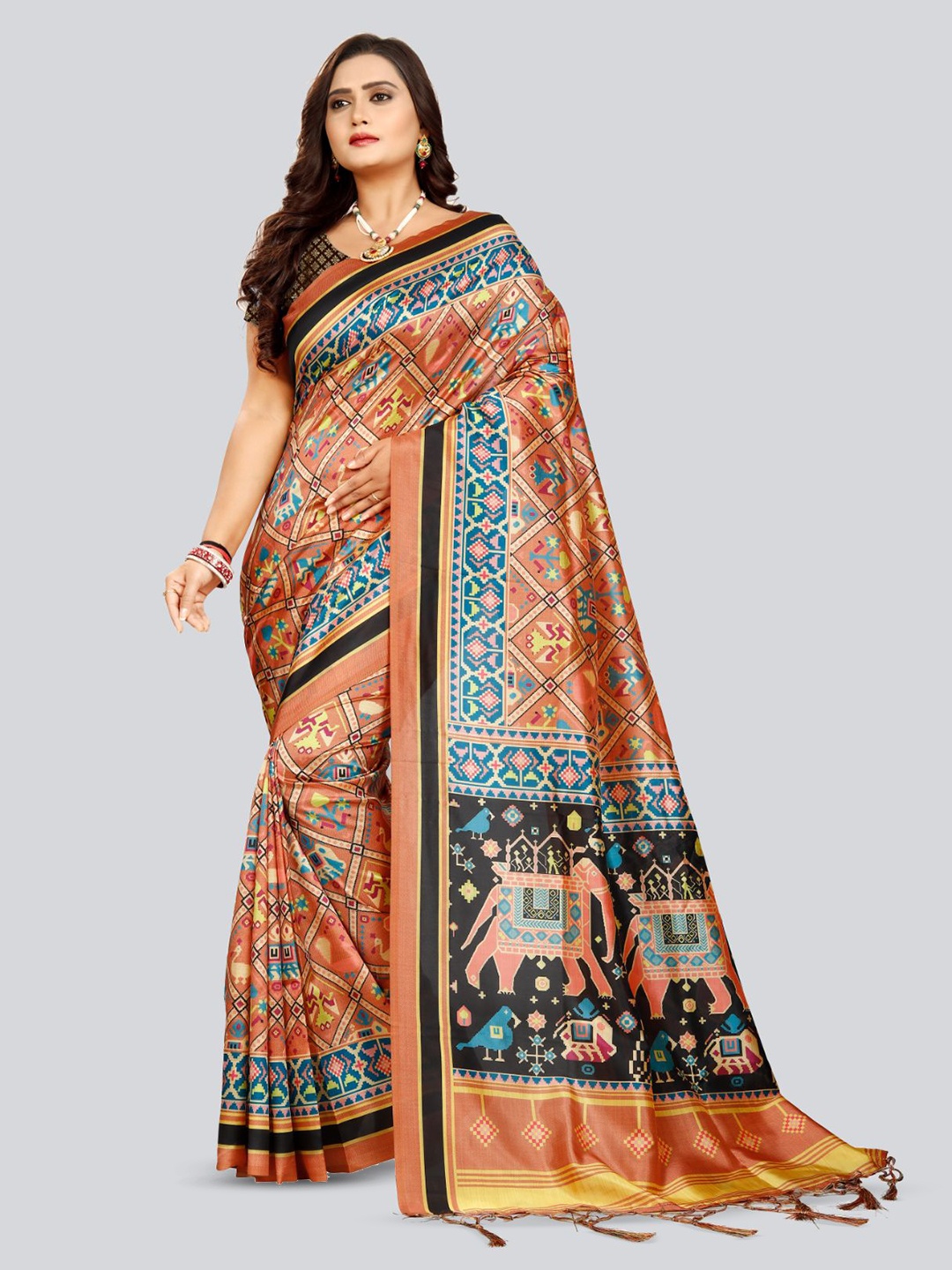 

Kaizen TEXO FAB Ethnic Motifs Printed Patola Saree, Gold