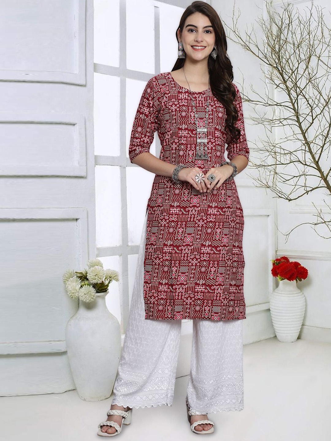 

7Threads Women Geometric Checked Keyhole Neck Mirror Work Floral Crepe Kurta, Multi