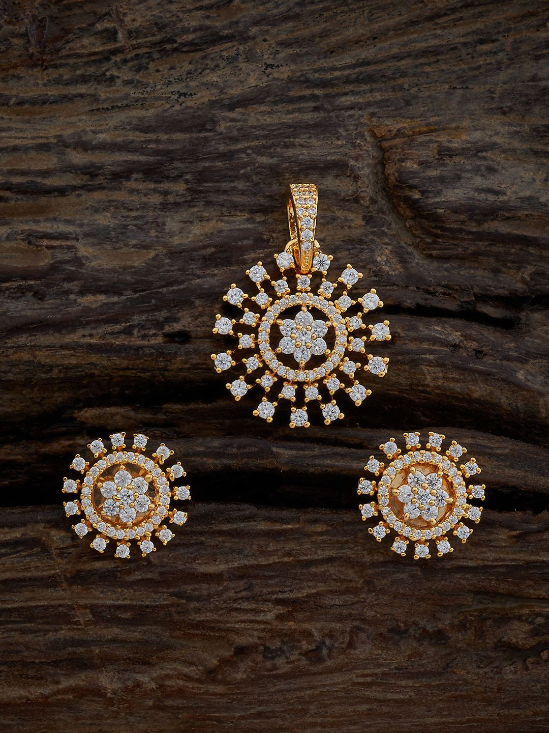 

Kushal's Fashion Jewellery Gold-Plated Cubic Zirconia-Studded Pendant and Earrings