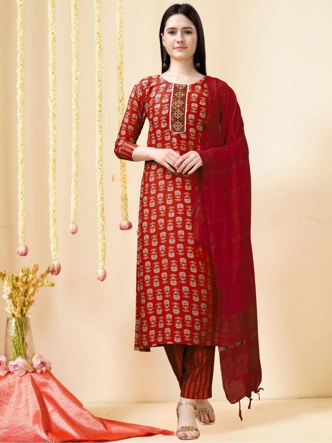 

KAZIA Women Floral Printed Regular Sequinned Kurta with Trousers & With Dupatta, Maroon