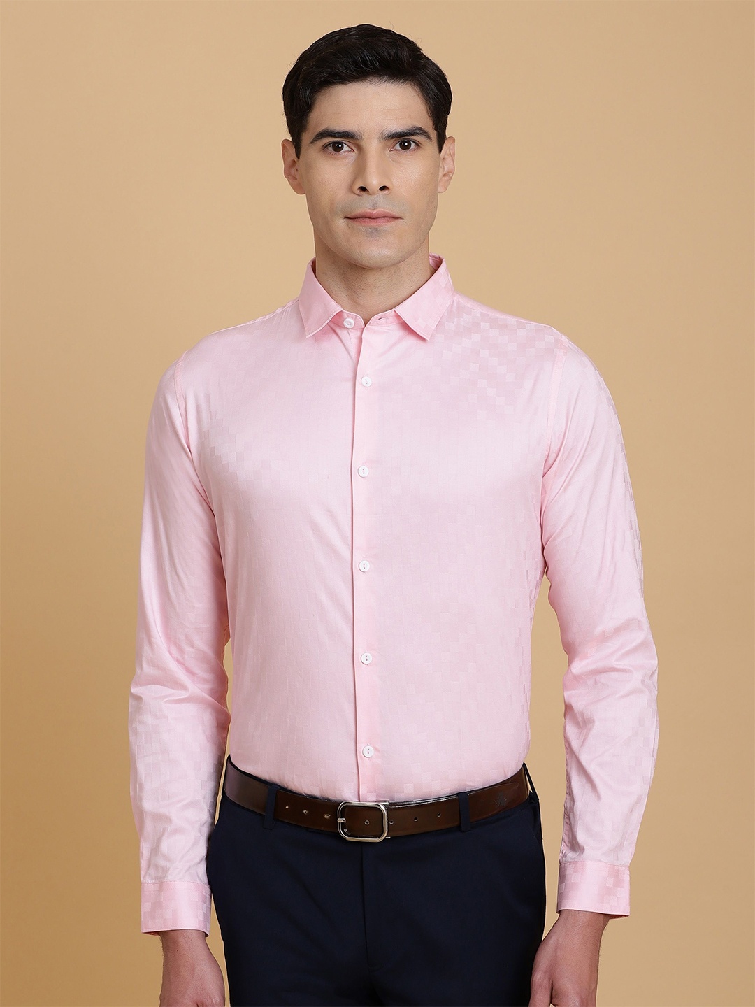 

Gavin Paris Men Classic Opaque Semiformal Shirt, Pink