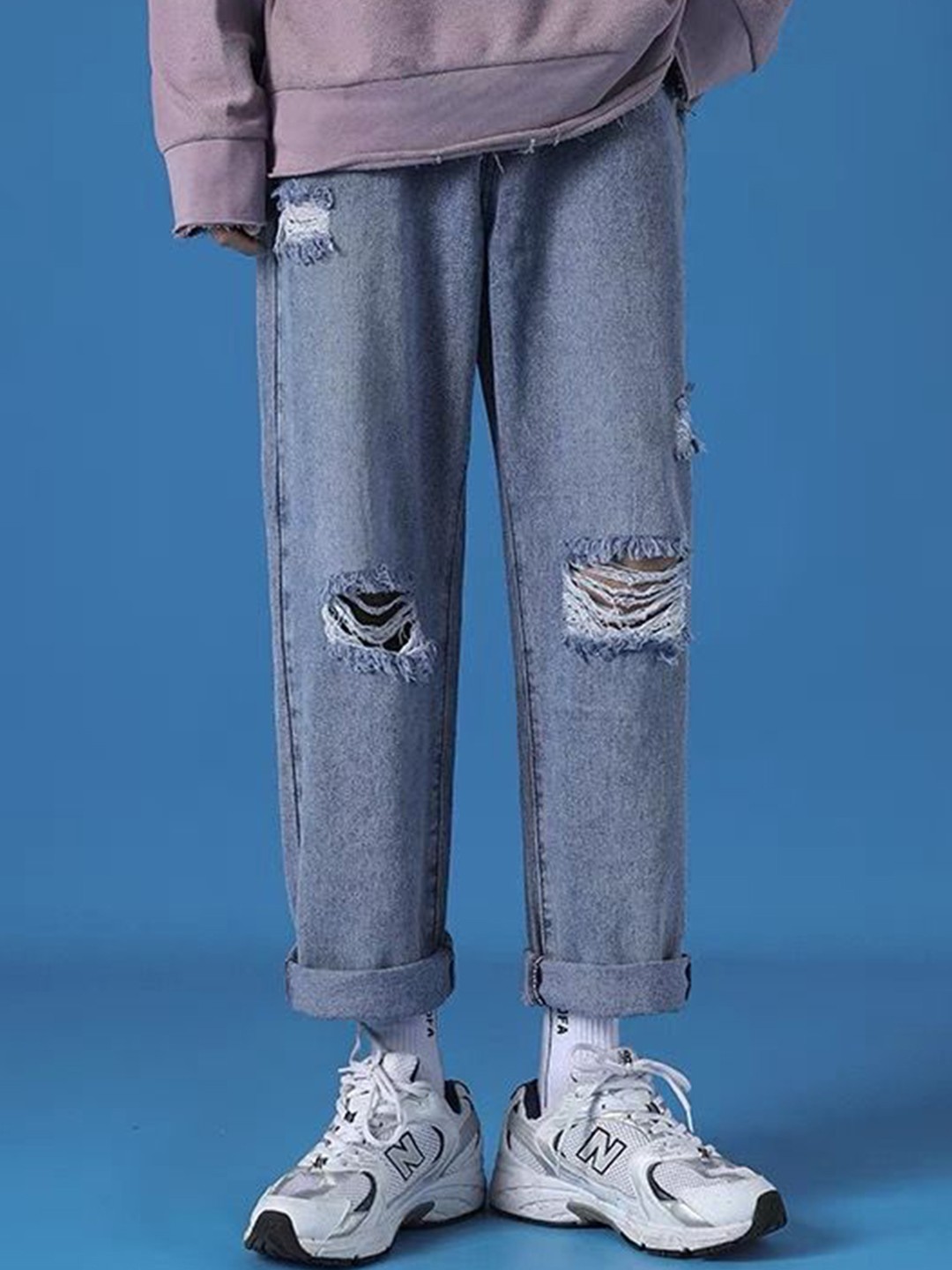 

StyleCast Men Mid-Rise Mildly Distressed Jeans, Blue
