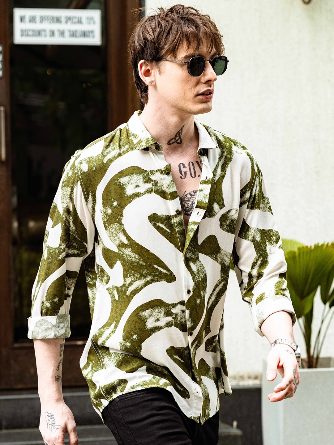 

HERE&NOW Men Slim Fit Opaque Printed Casual Shirt, Multi